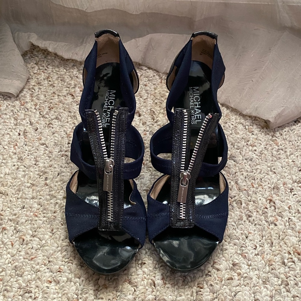 MICHAEL Michel Kors Berkeley T-Strap Sandal
